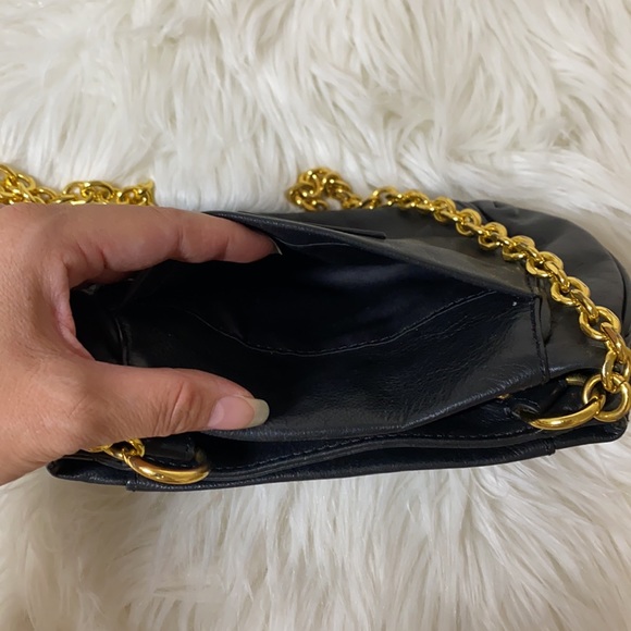 ♥ Preloved ♥Juicy Couture Vintage Black Leather Crossbag - Picture 4 of 9
